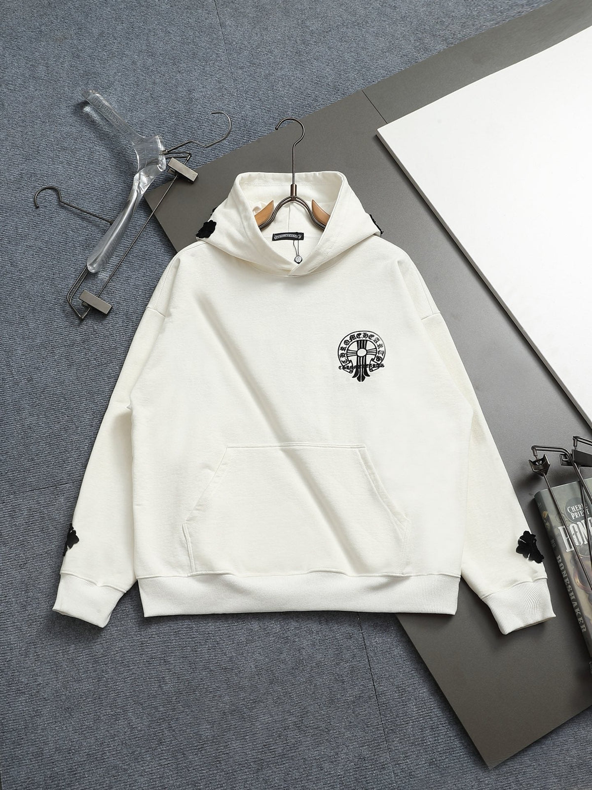Classic Fit Hoodie-1008
