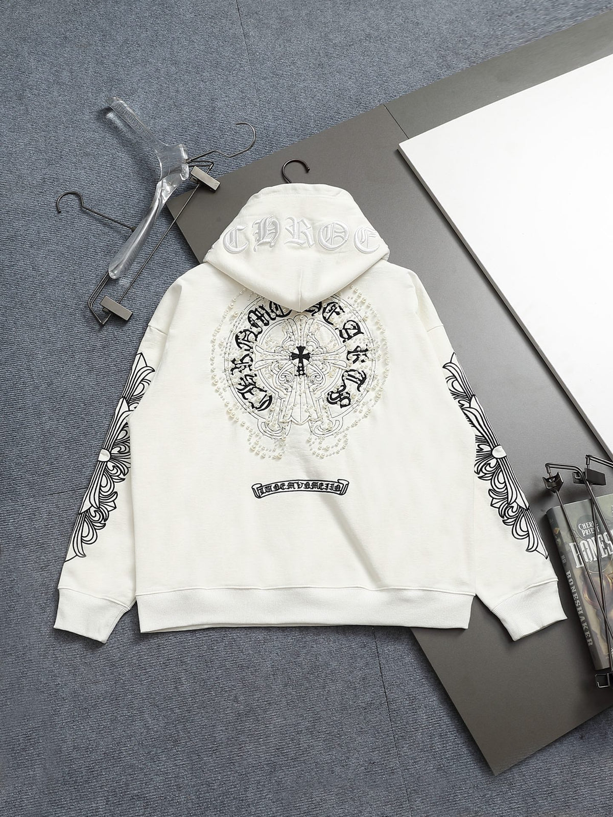Classic Fit Hoodie-1009