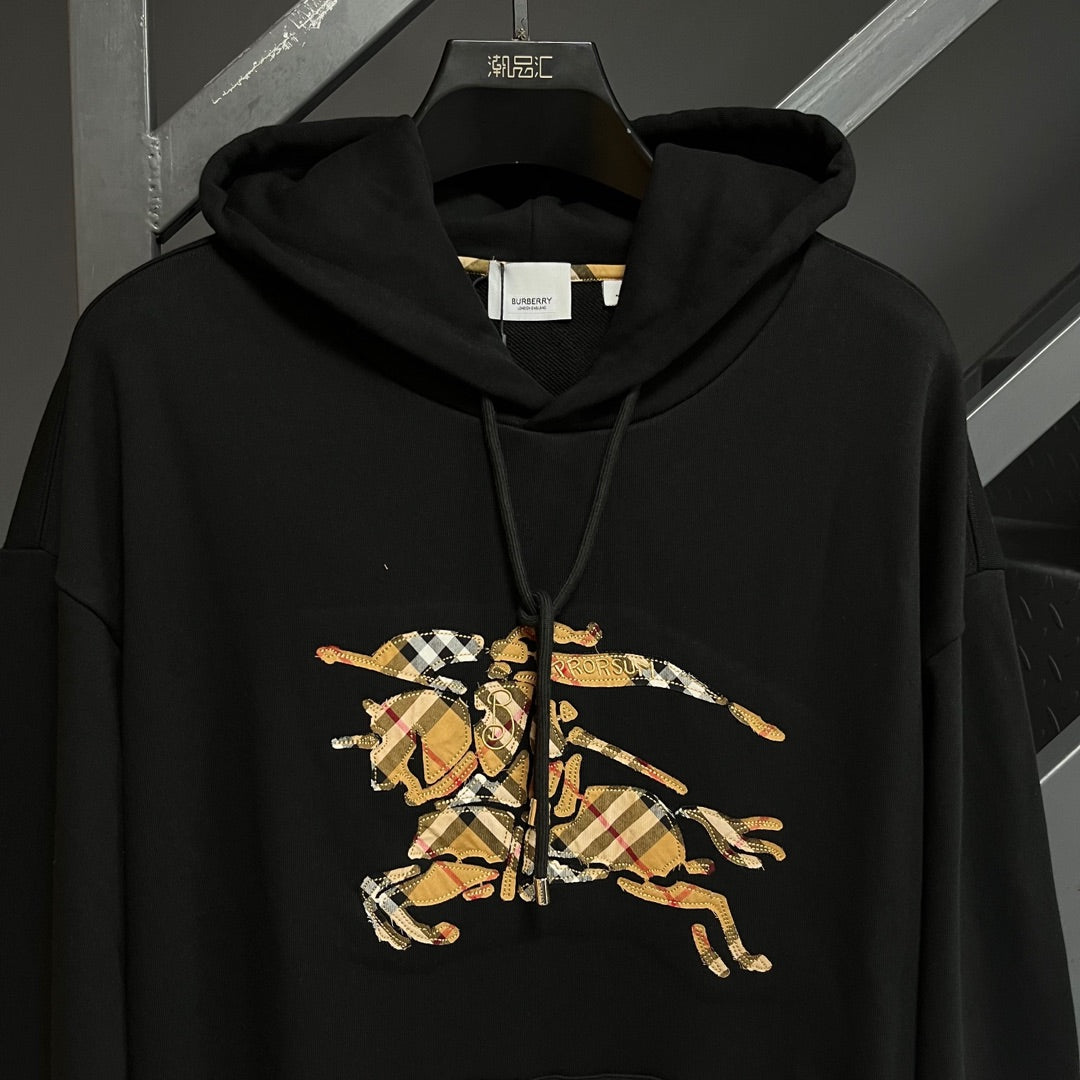 Classic Fit Hoodie-1022