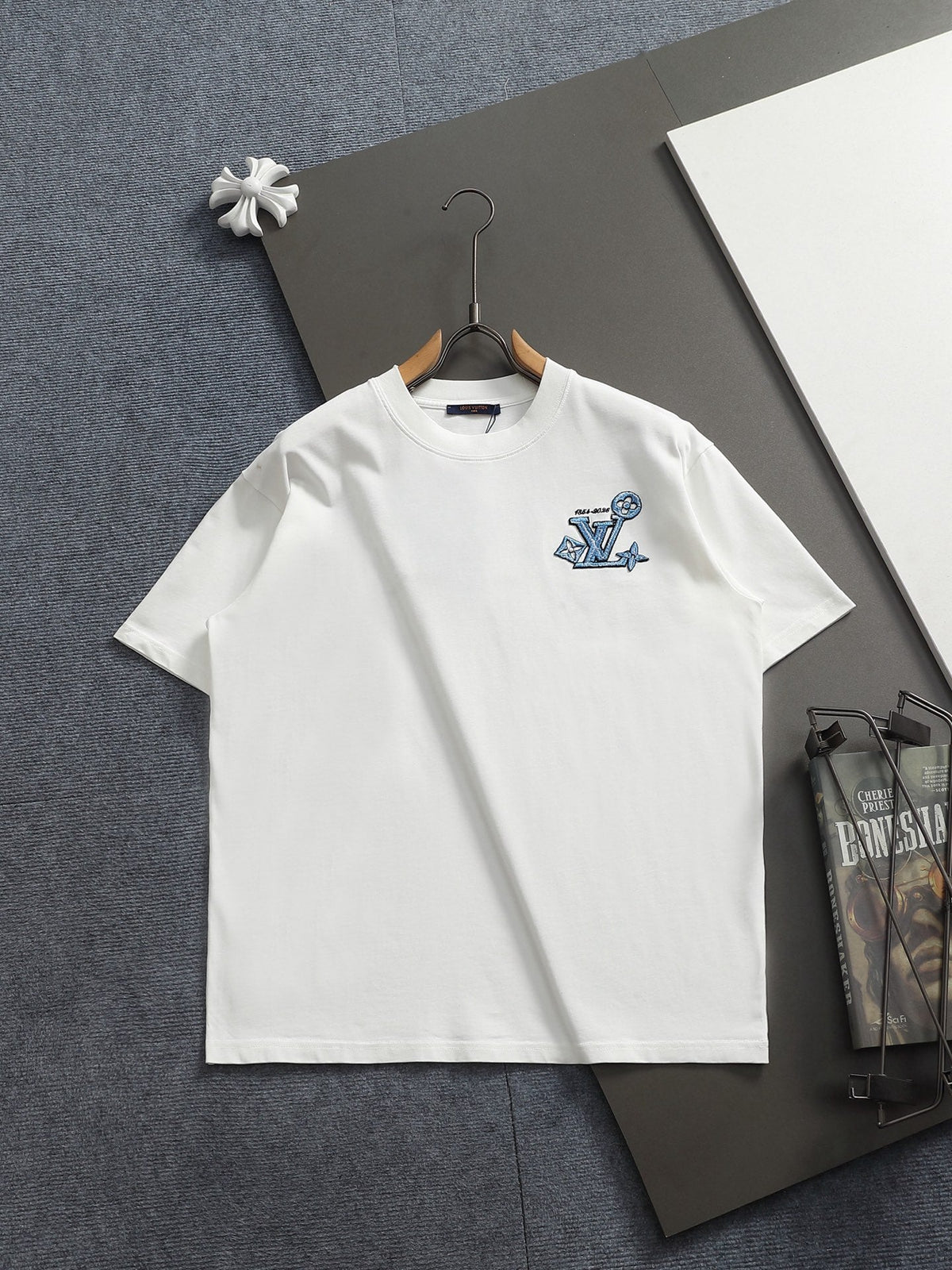 Classic T-shirt-185