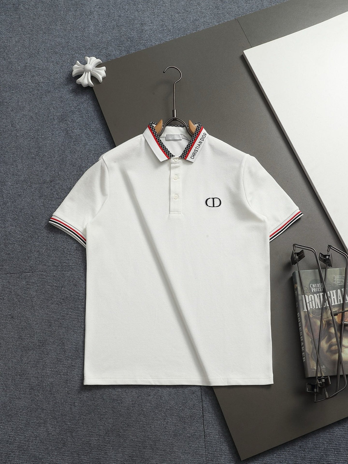 Classic T-shirt-200