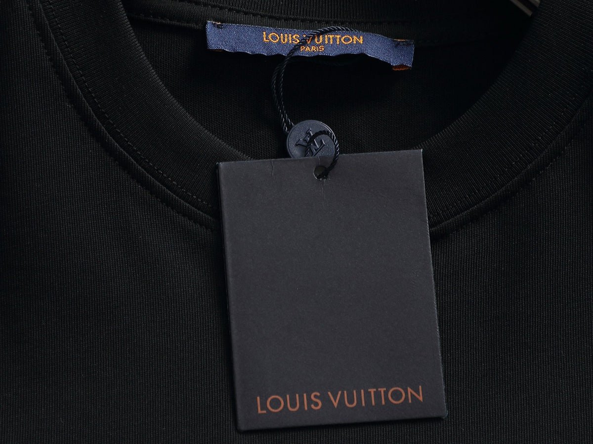 Classic T-shirt-320