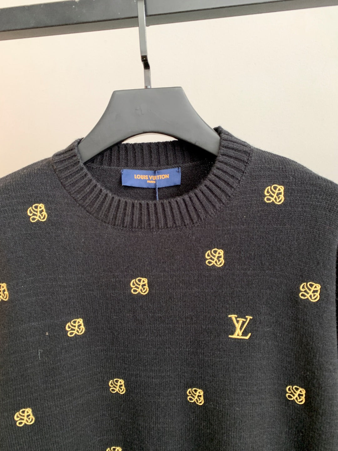 Classic Fashion Sweater-1170