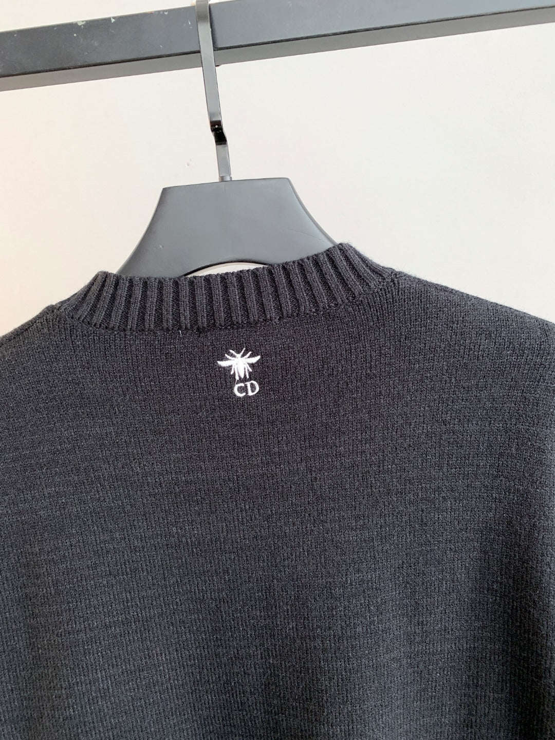 Classic Fashion Sweater-1165