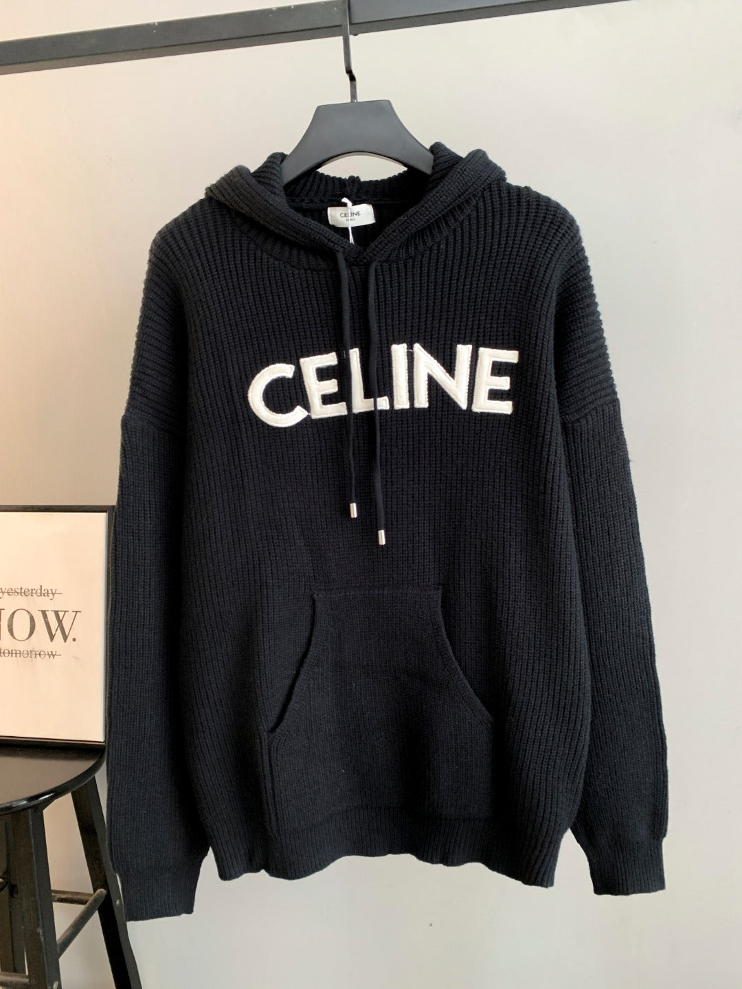 Classic Fit Hoodie-1104