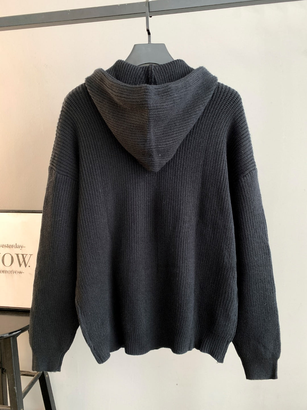 Classic Fit Hoodie-1104