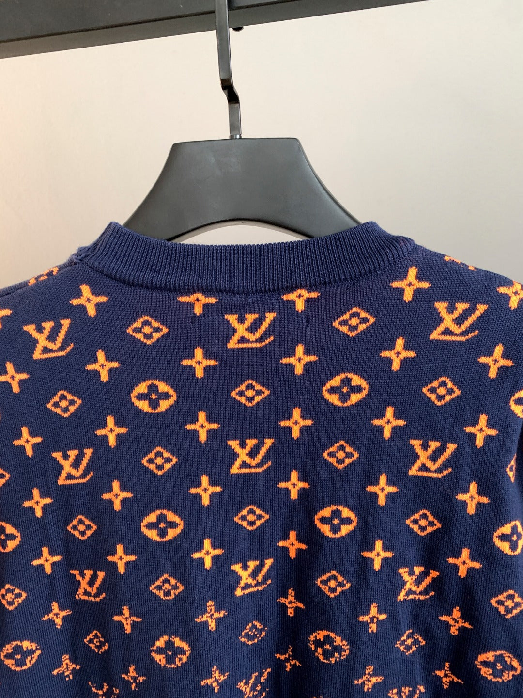 Classic Fashion Sweater-1149