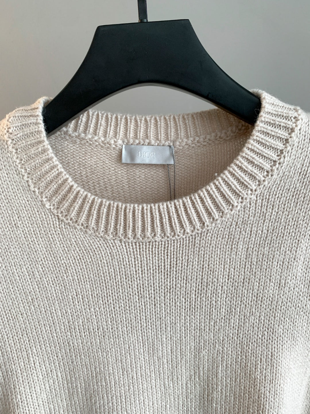 Classic Fashion Sweater-1140