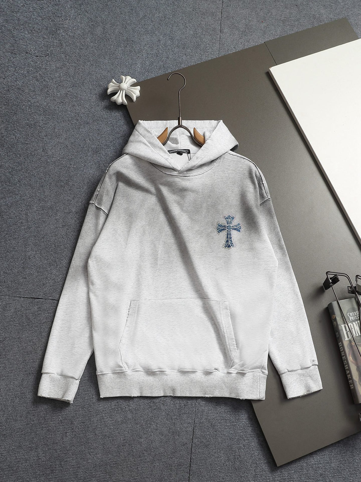 Classic Fit Hoodie-1109
