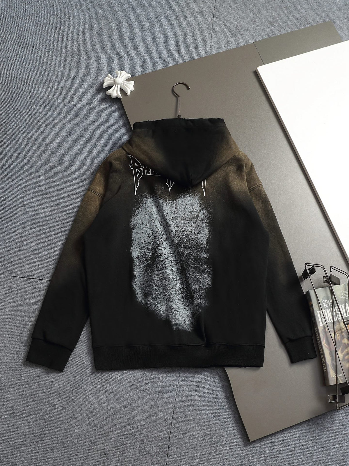 Classic Fit Hoodie-1110