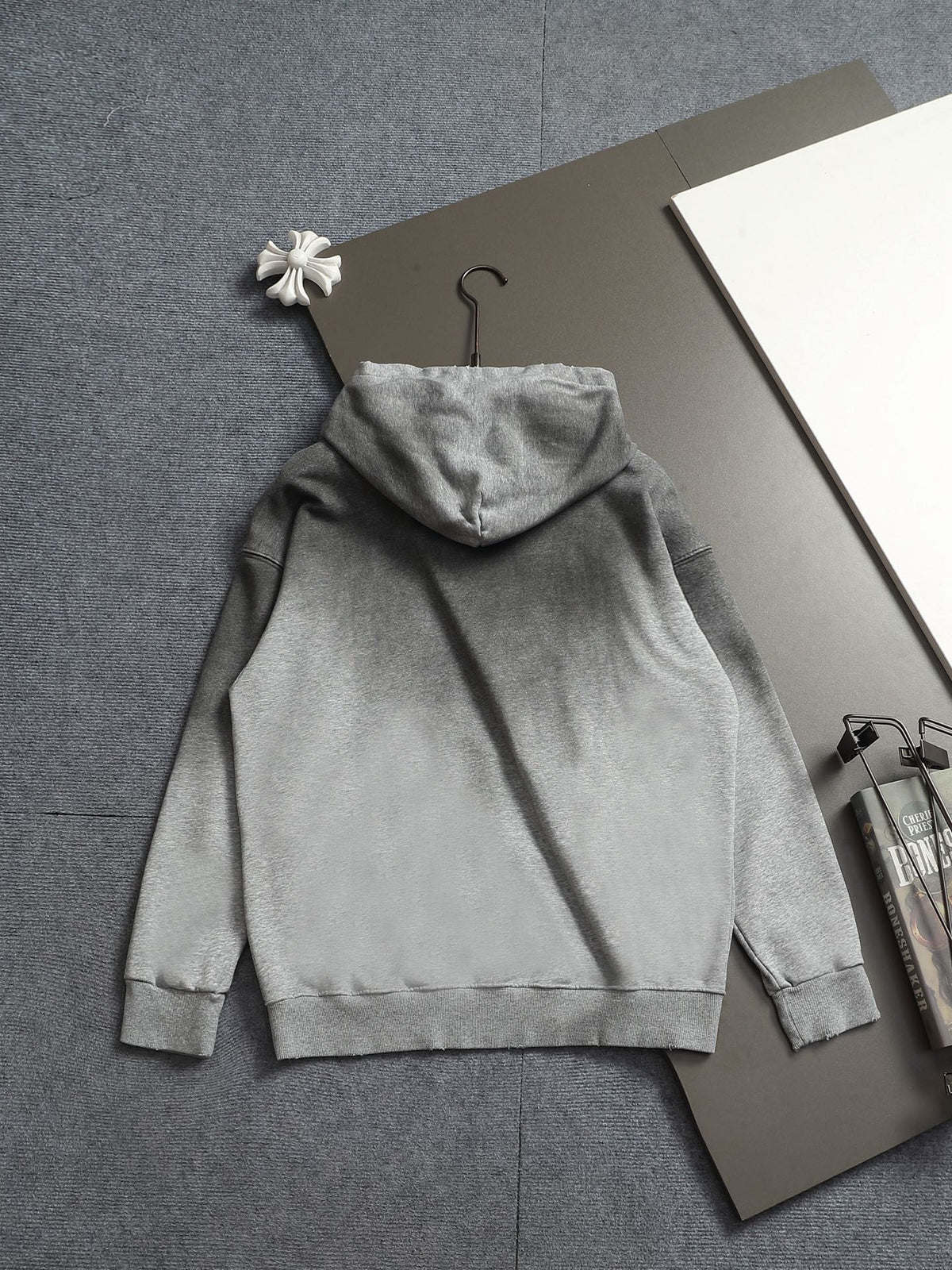 Classic Fit Hoodie-1113