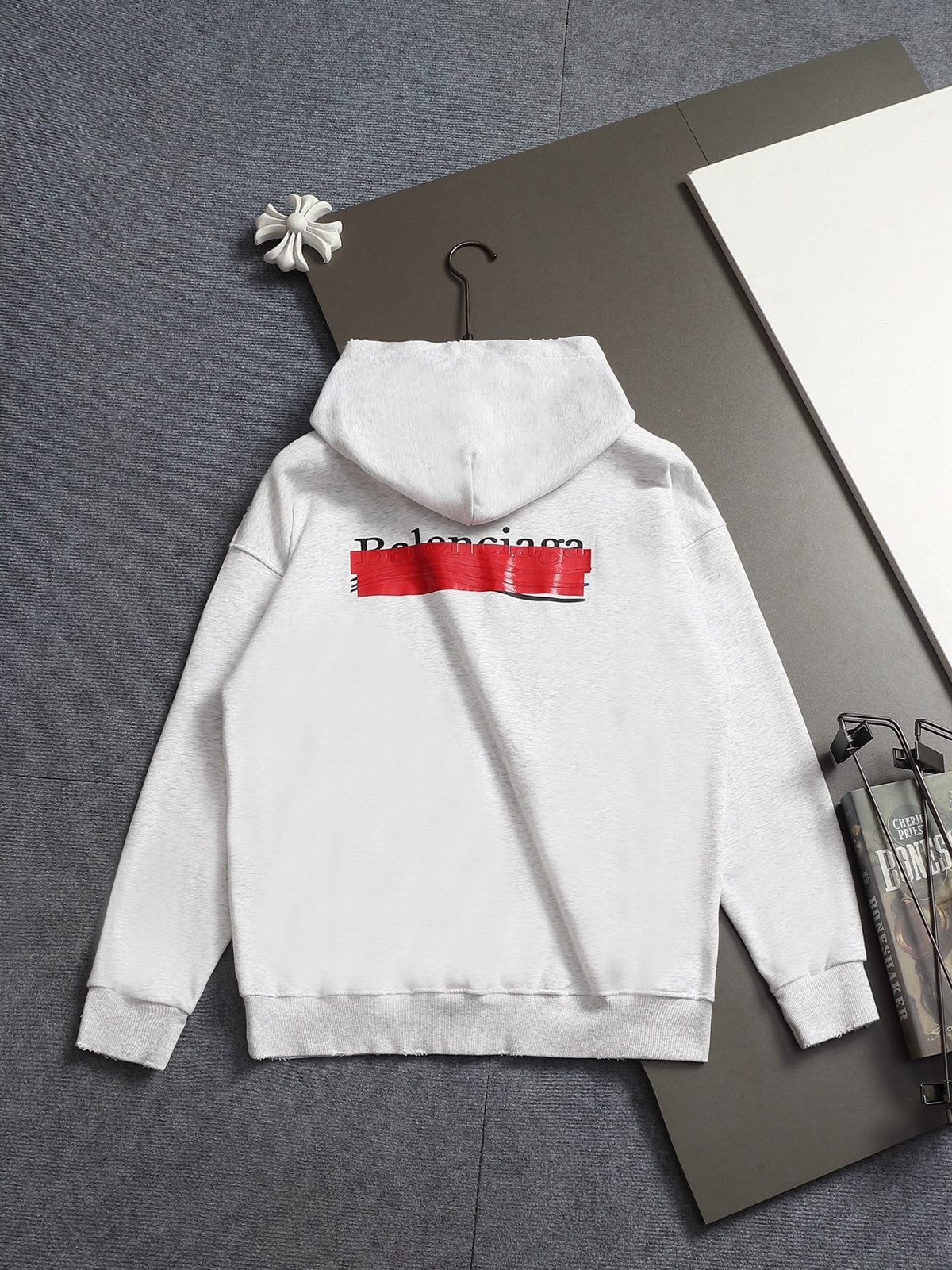 Classic Fit Hoodie-1121