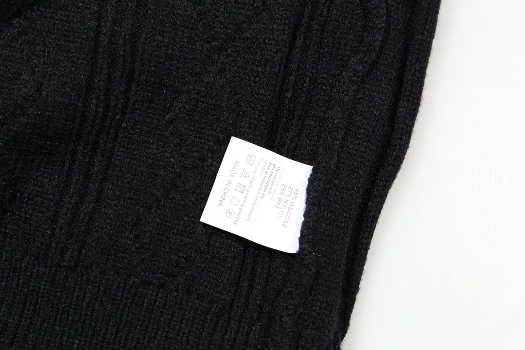 Classic Fashion Sweater-1270