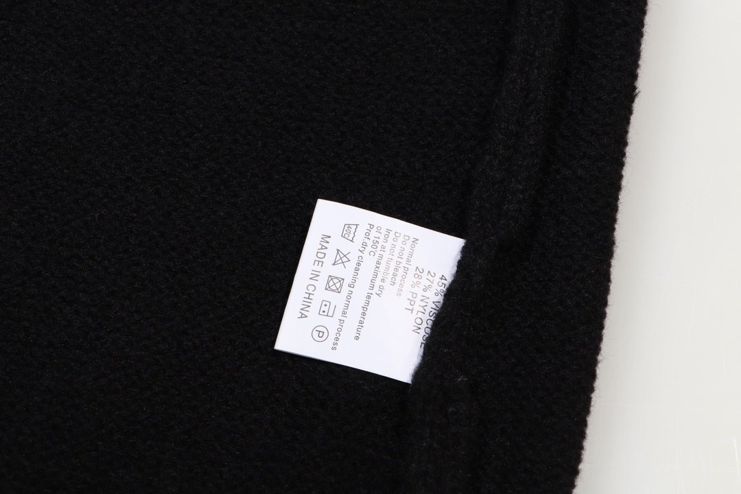 Classic Fashion Sweater-1320