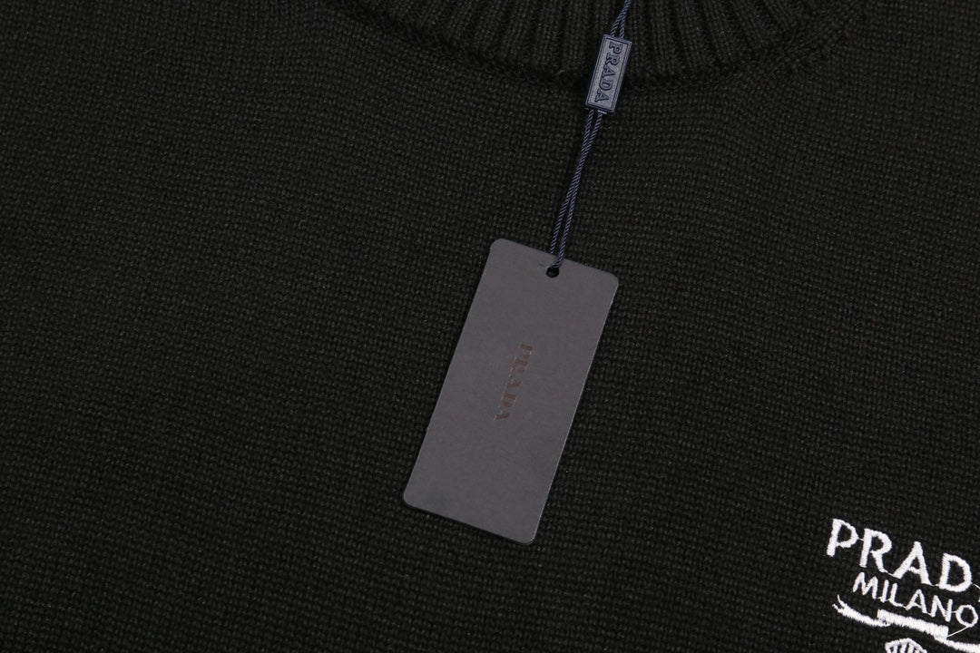 Classic Fashion Sweater-1401
