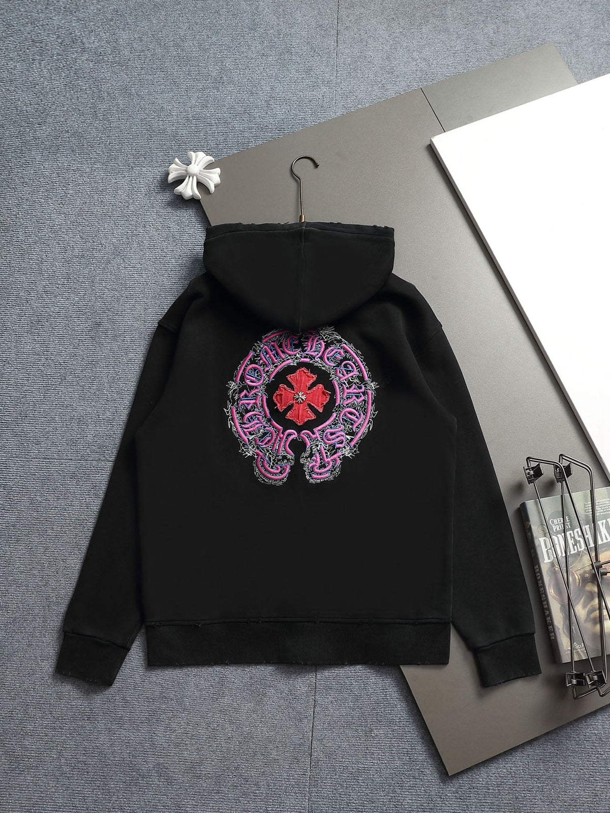 Classic Fit Hoodie-1127