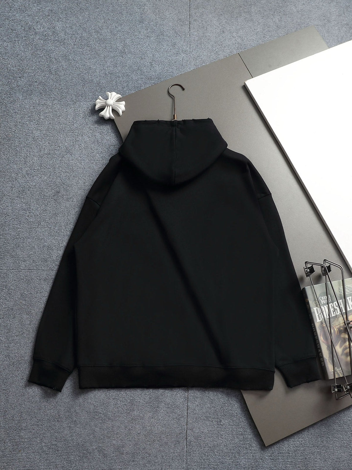 Classic Fit Hoodie-1133