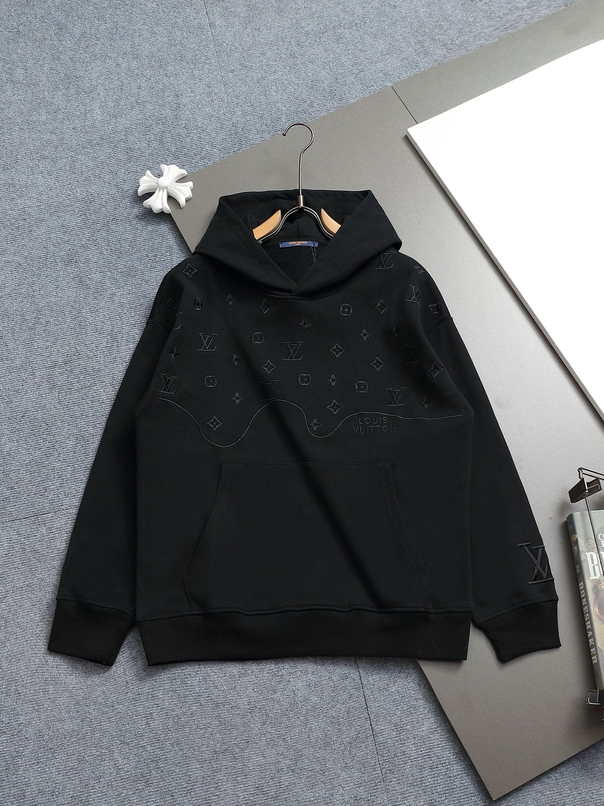 Classic Fit Hoodie-1139