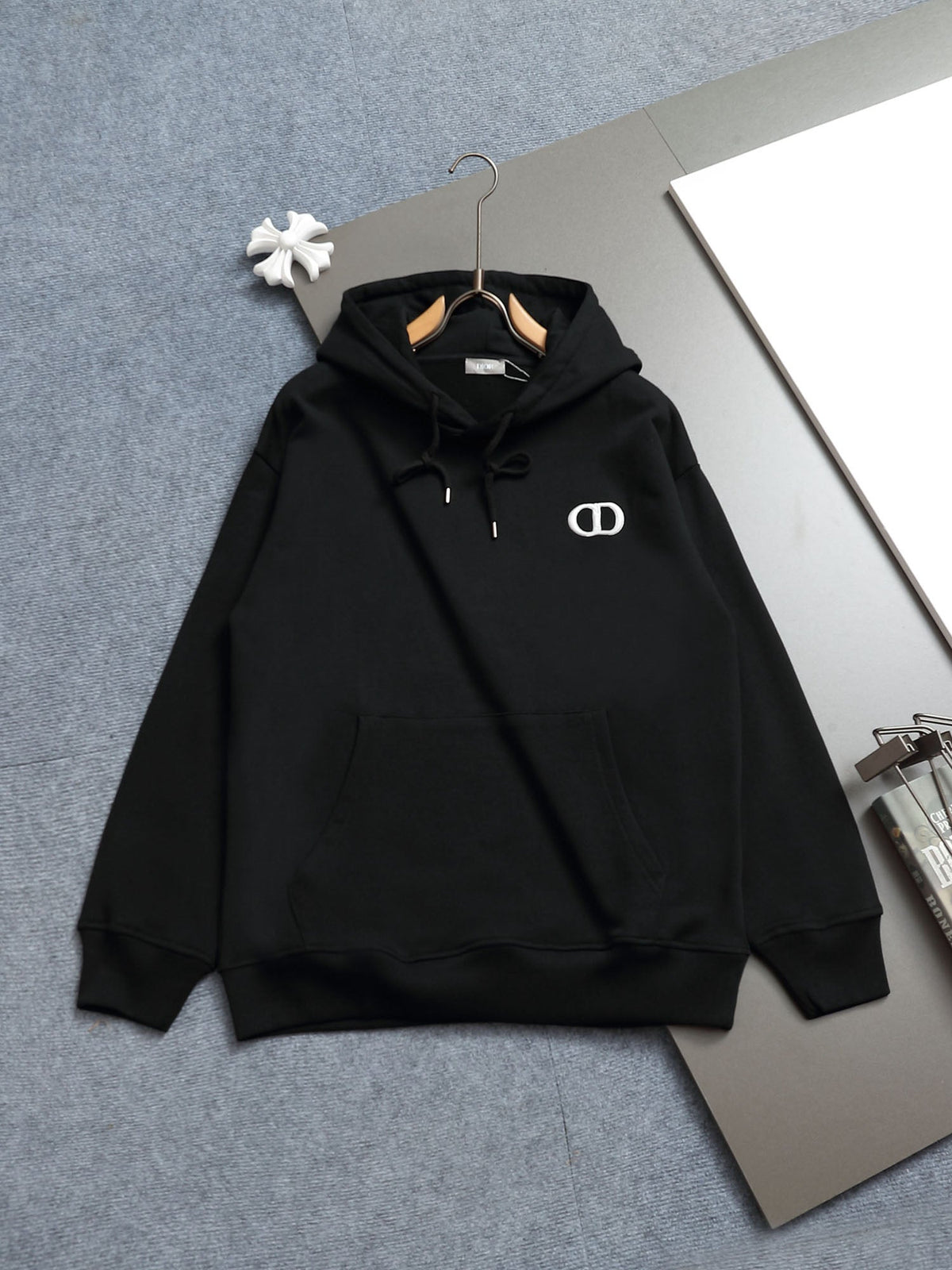 Classic Fit Hoodie-1141