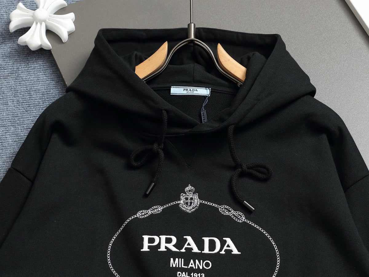 Classic Fit Hoodie-1144