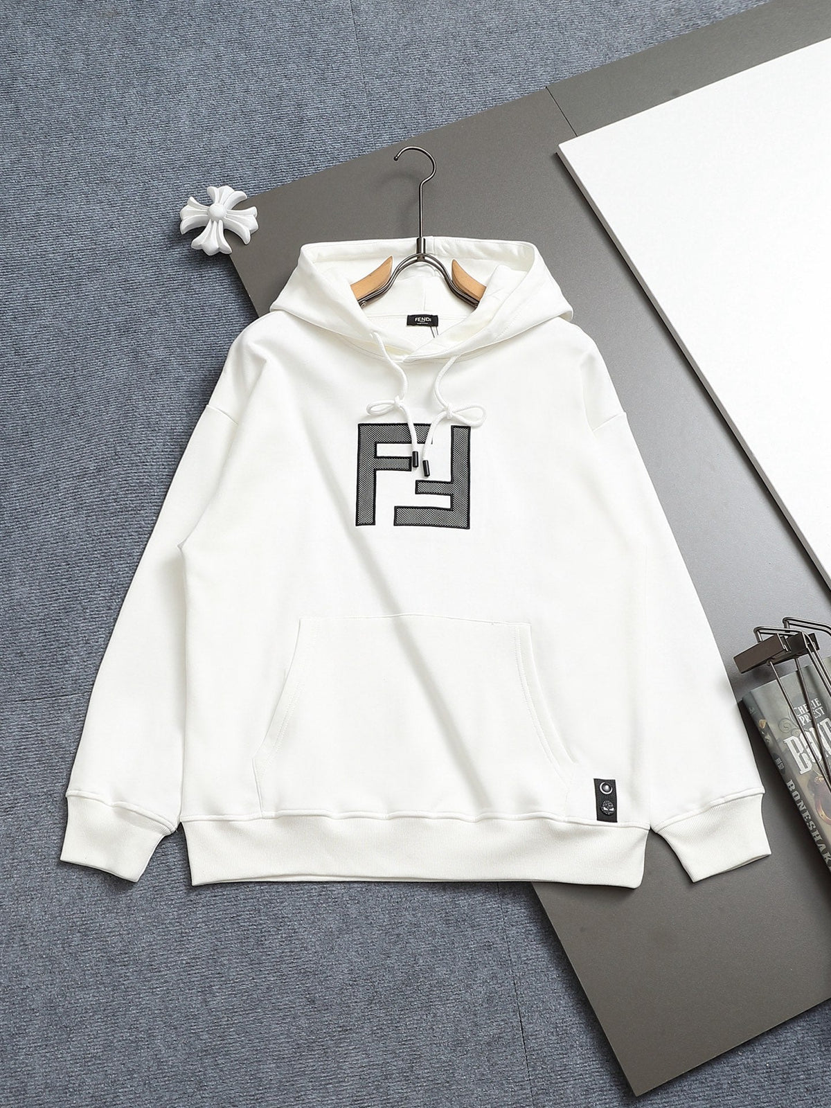 Classic Fit Hoodie-1146