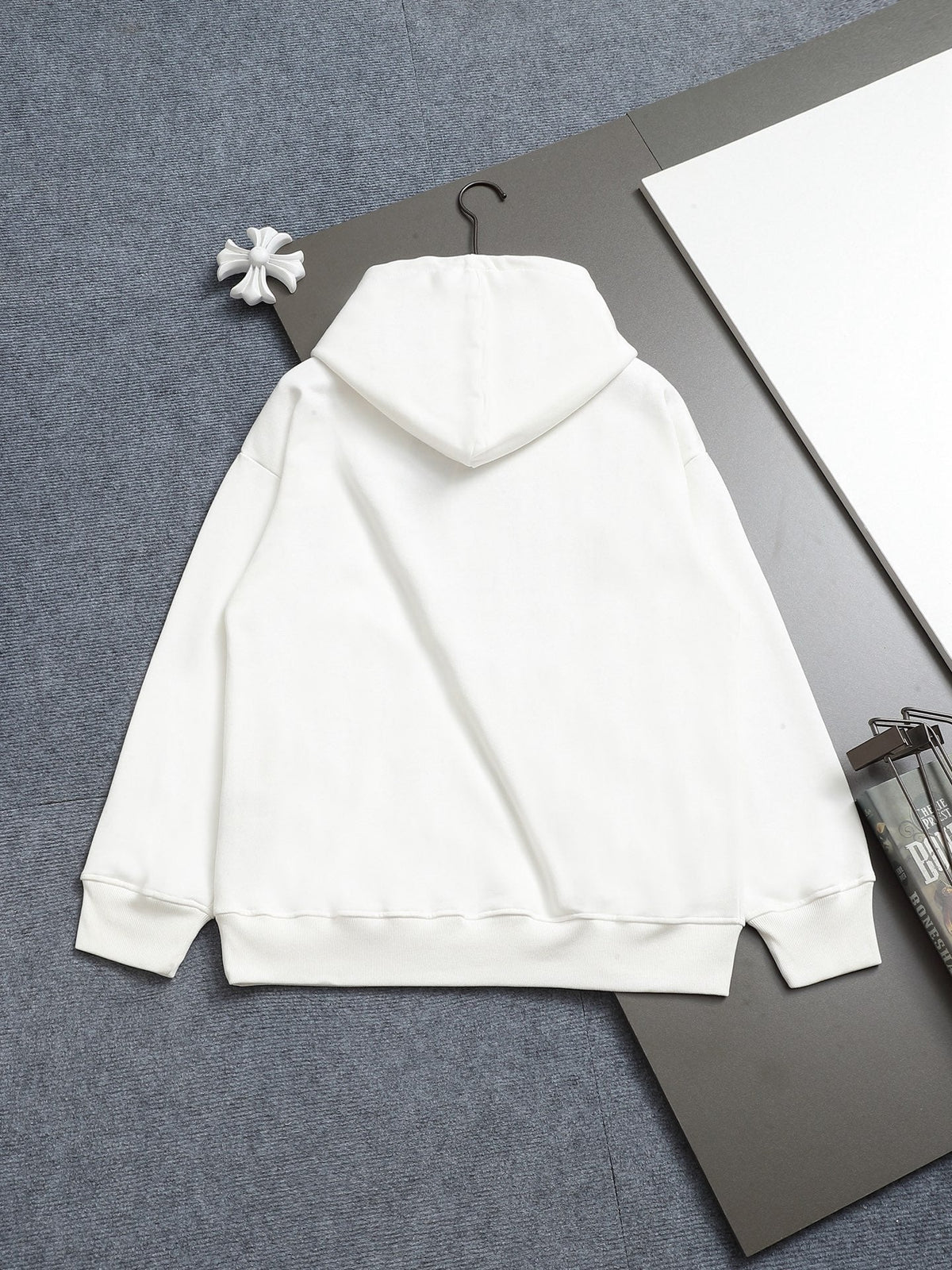 Classic Fit Hoodie-1146