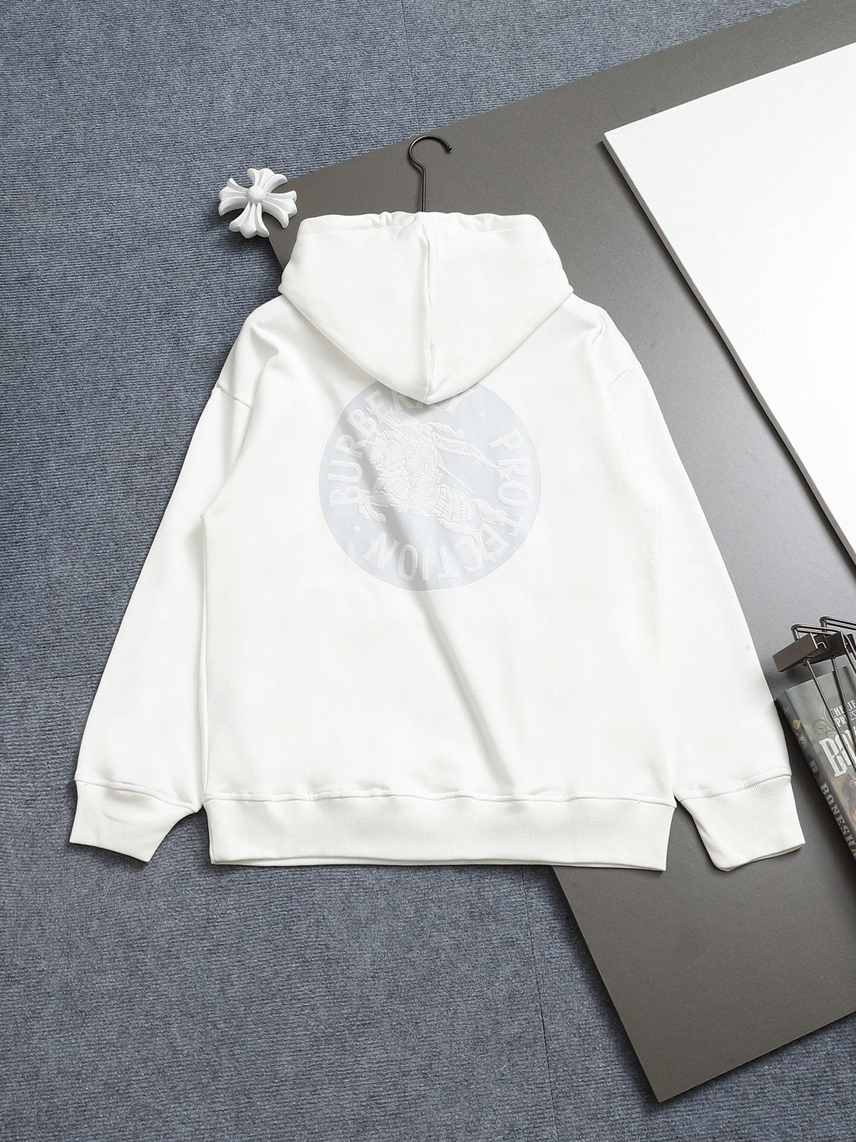 Classic Fit Hoodie-1147
