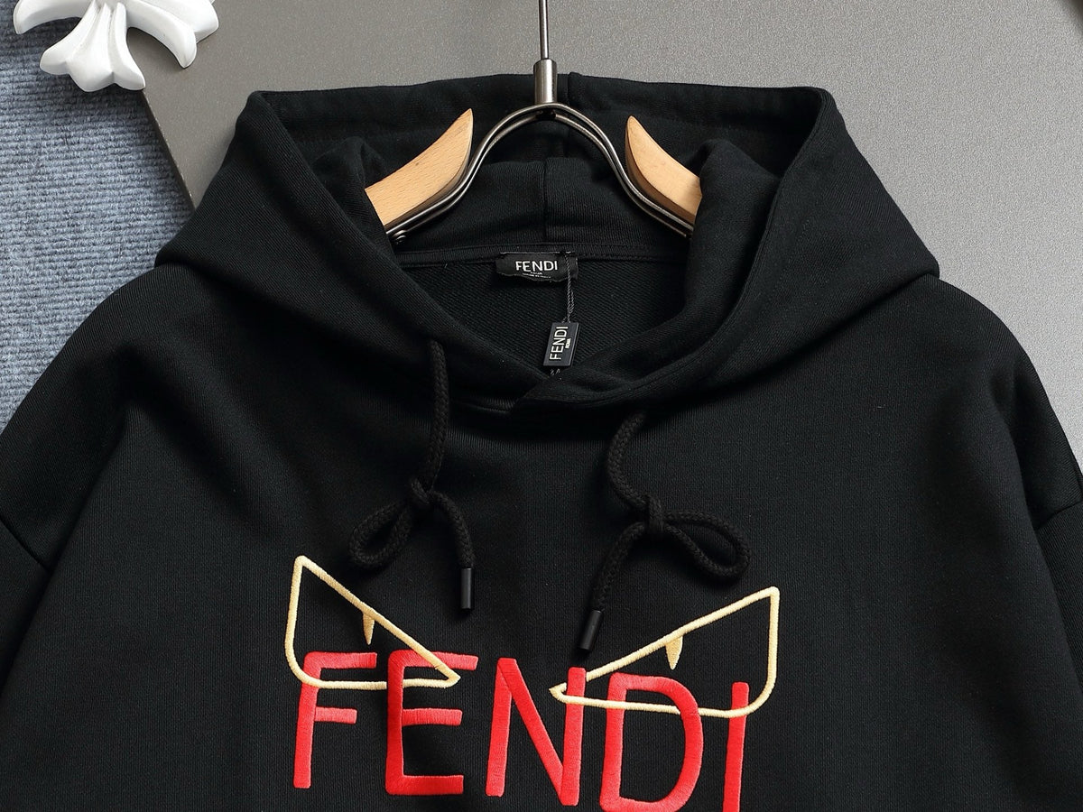 Classic Fit Hoodie-1149