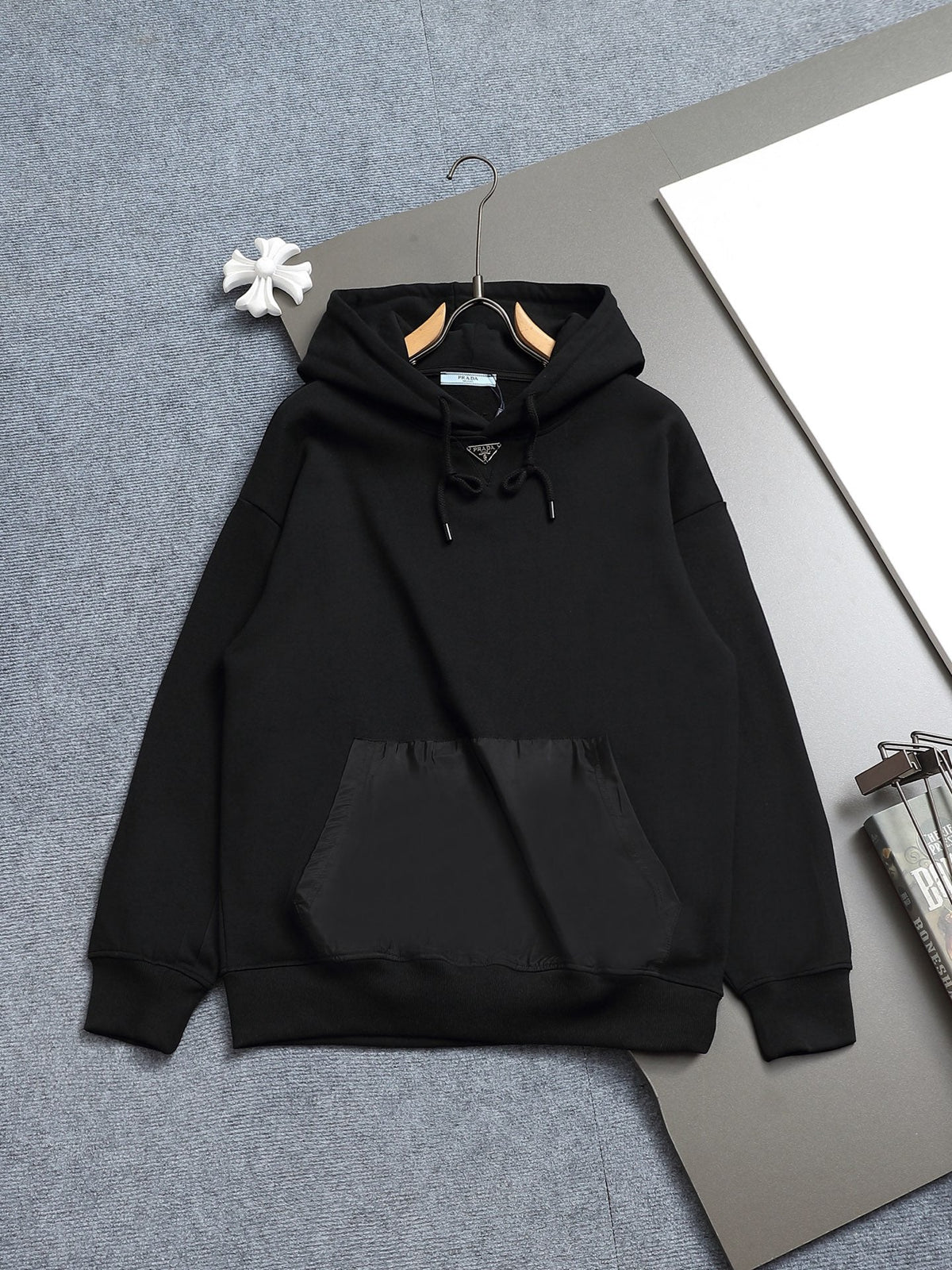 Classic Fit Hoodie-1152