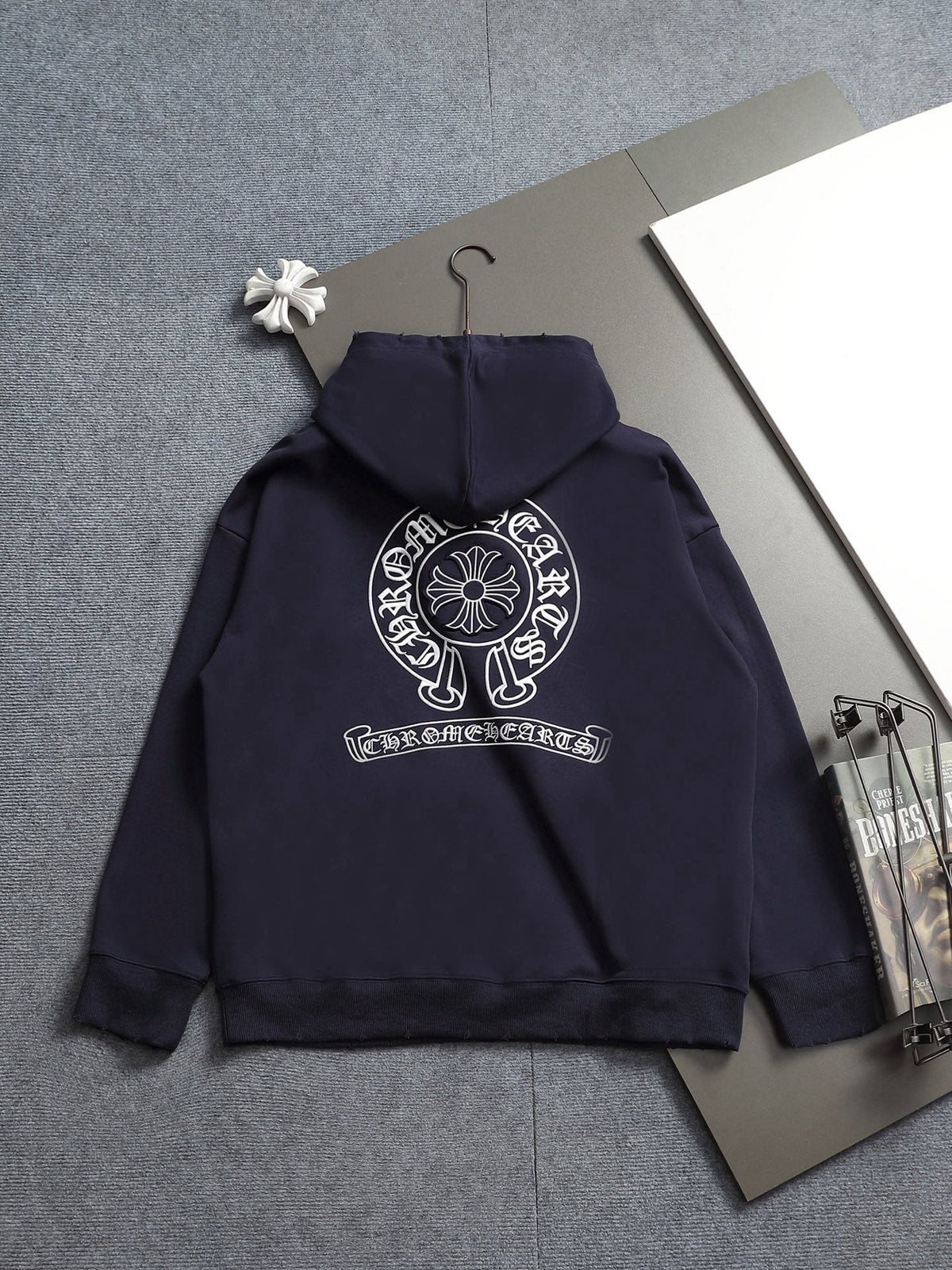 Classic Fit Hoodie-1153
