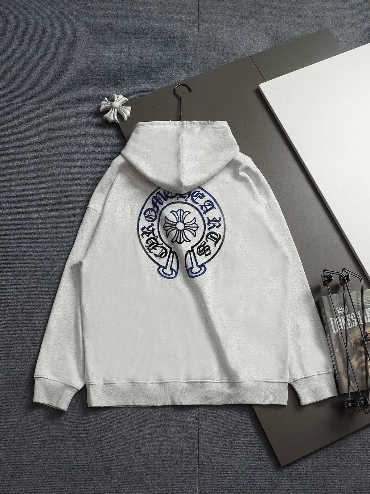 Classic Fit Hoodie-1154