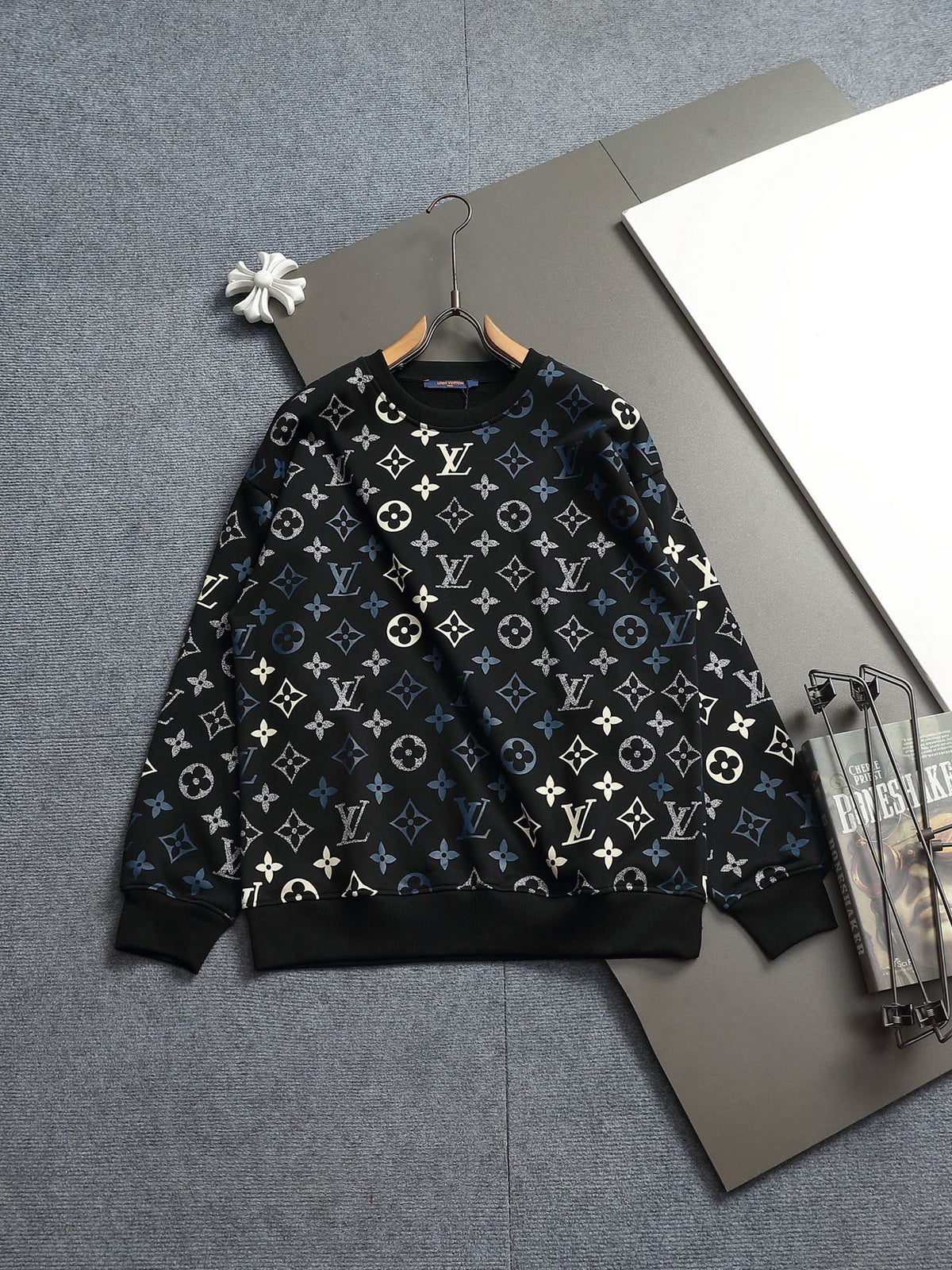 Classic Fashion Sweater-1499