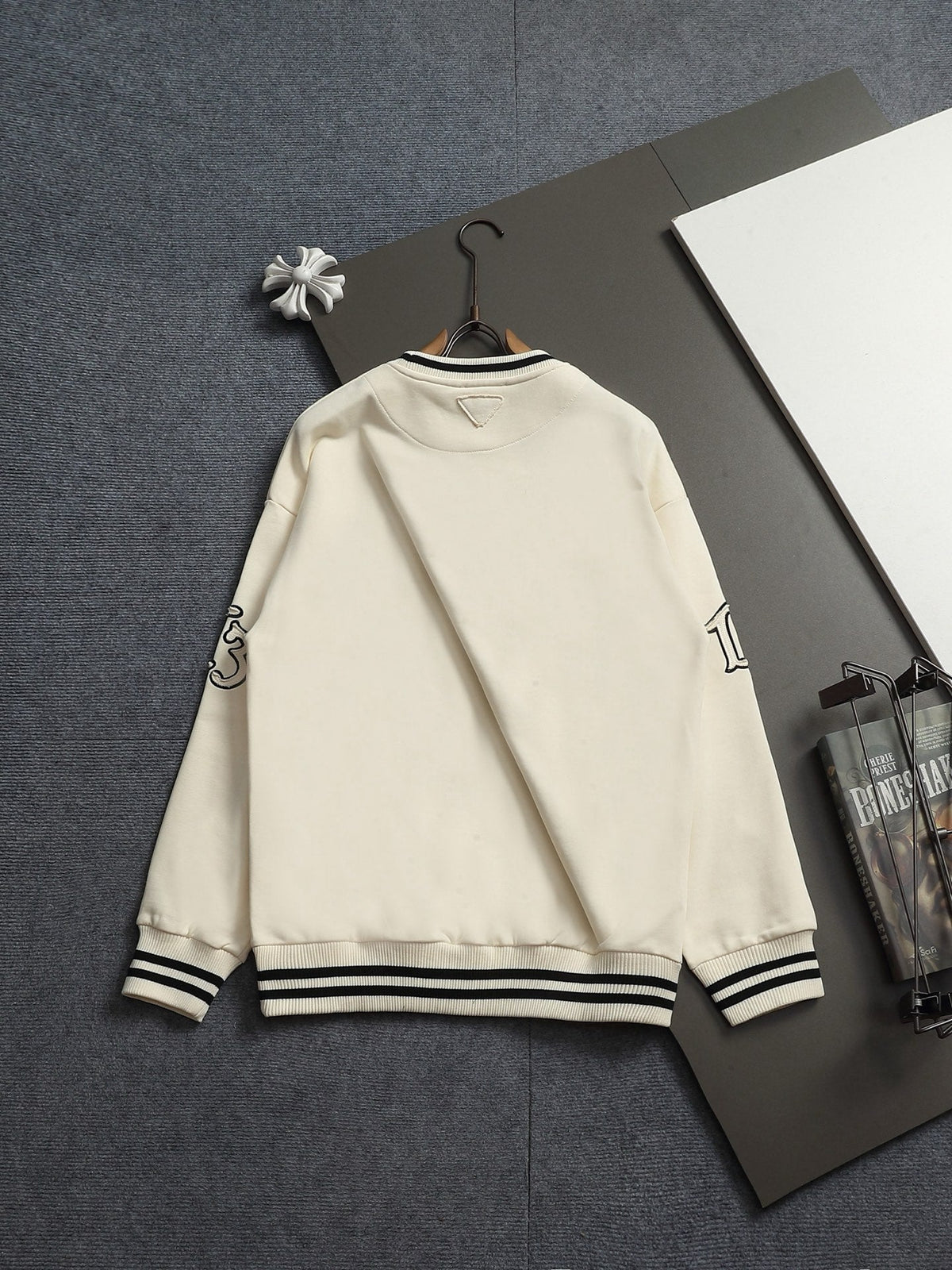 Classic Fashion Sweater-1463