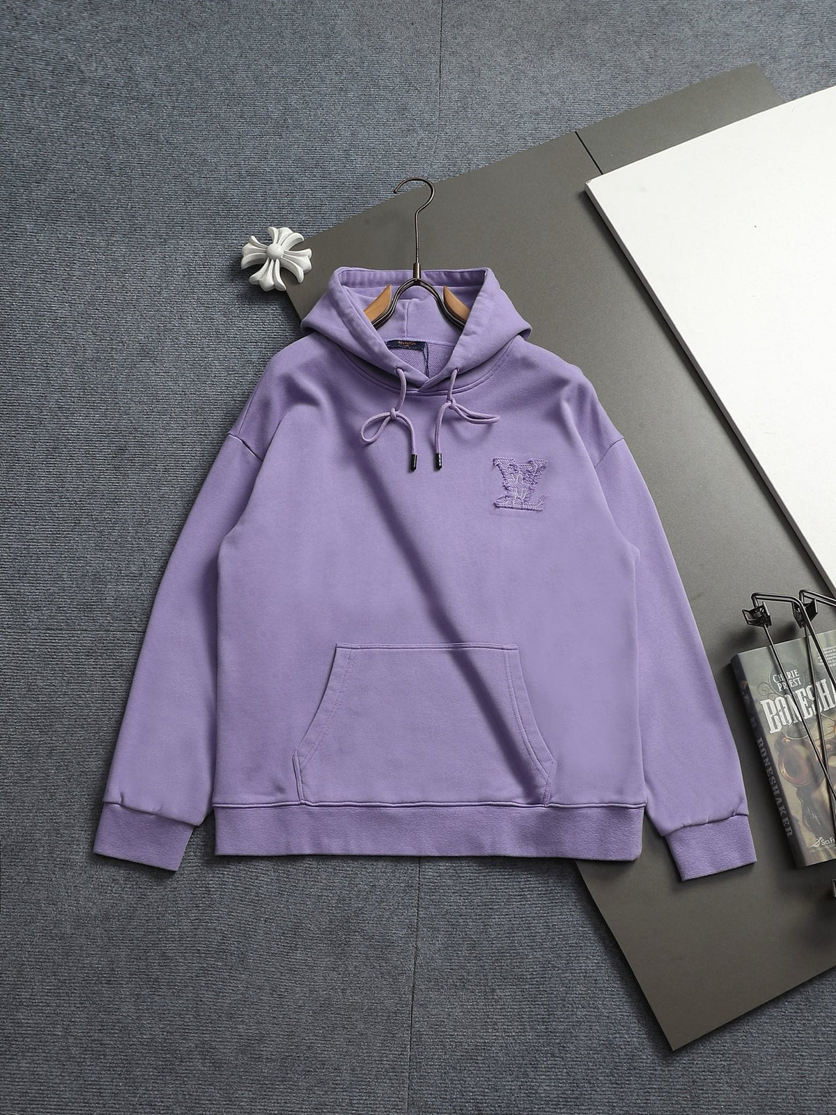 Classic Fit Hoodie-1160