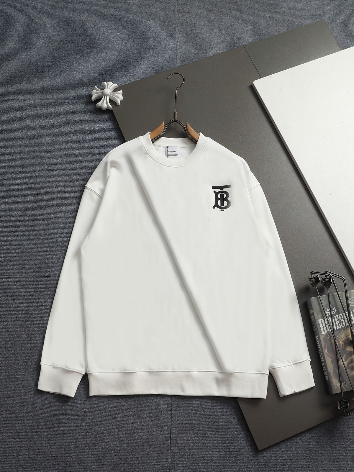 Classic Fashion Sweater-1490
